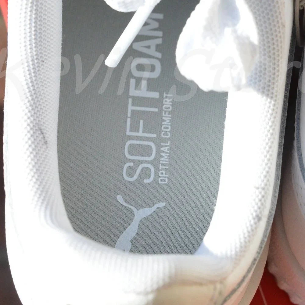 Puma Carina ladies white . Left: 8, right  :‎ 7.5